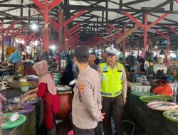 Polsek Seruyan Hilir Jaga Keamanan Pasar Saik Kuala Pembuang