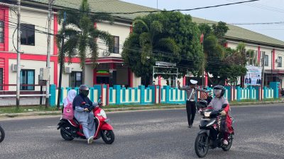 Satlantas Polres Seruyan Jaga Kelancaran Aktivitas Masyarakat dengan Pengaturan Lalu Lintas Pagi